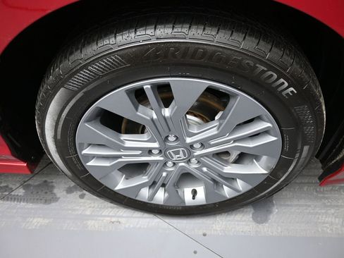 Certified 2025 Honda Odyssey Touring image 13