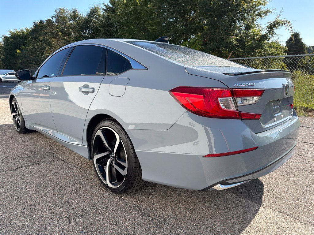 Used 2022 Honda Accord Sport image 4