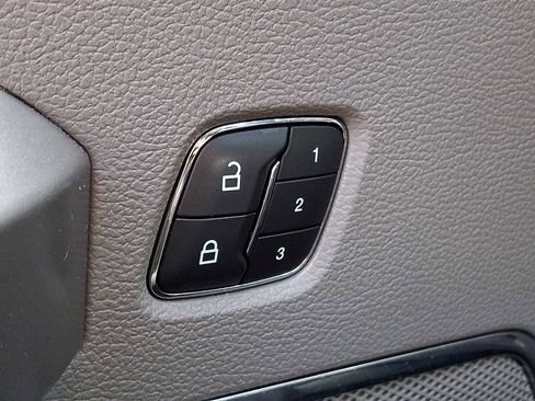 Used 2019 Ford F150 Lariat image 25