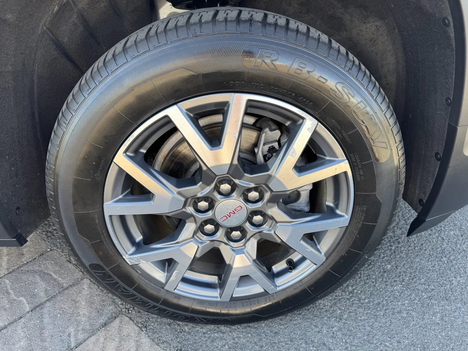 Used 2023 GMC Acadia SLT AWD/4WD image 9