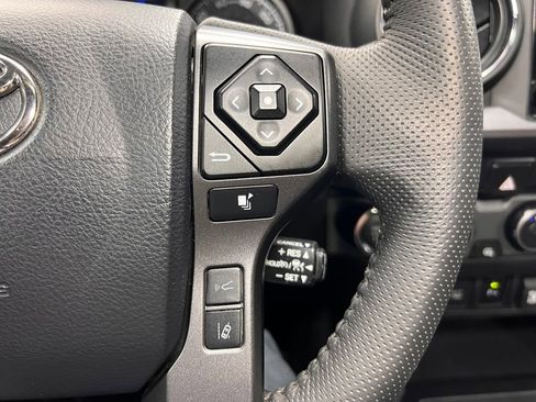 Used 2023 Toyota Tacoma TRD Off-Road w/ TRD Premium Off Road Package image 11