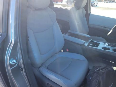 New 2026 Toyota Sienna XLE AWD/4WD image 40