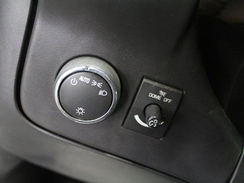 Used 2017 Chevrolet Express 2500 RWD image 10