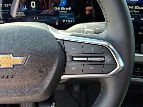 Used 2026 Chevrolet Equinox LT FWD image 22