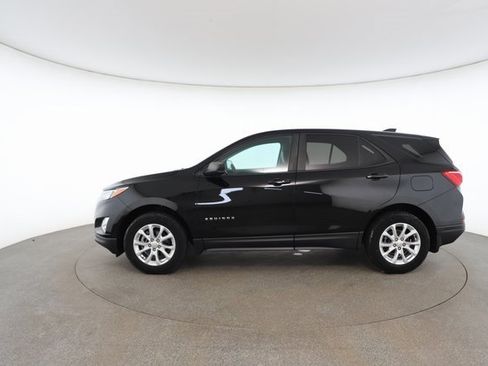 Used 2020 Chevrolet Equinox LS w/ LS Convenience Package image 6