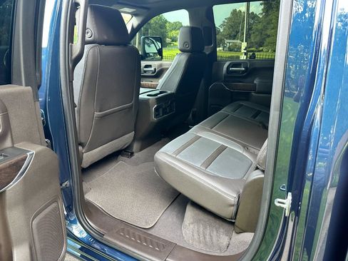 Used 2020 GMC Sierra 2500 Denali w/ Denali Ultimate Package AWD/4WD image 16