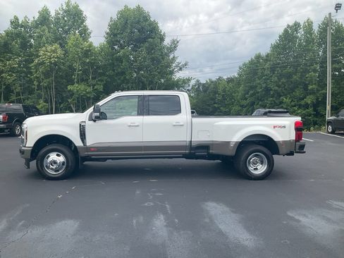 New 2026 Ford F350 King Ranch w/ FX4 Off-Road Package AWD/4WD image 8