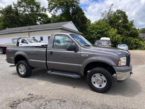 Used 2006 Ford F250 XL AWD/4WD image 5