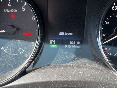 Used 2019 Nissan Rogue S image 8