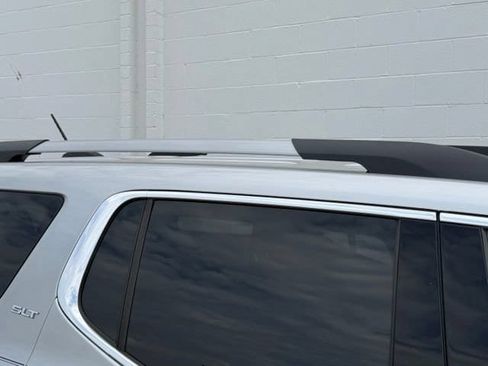 Used 2019 GMC Acadia SLT AWD/4WD image 14
