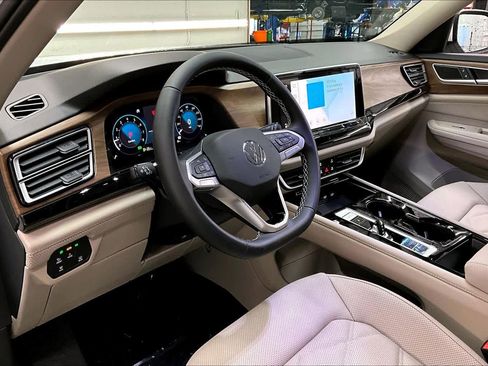 New 2026 Volkswagen Atlas SE image 8