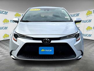 Used 2022 Toyota Corolla LE video 2