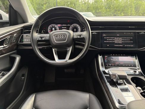 Used 2022 Audi Q8 Prestige AWD/4WD image 6