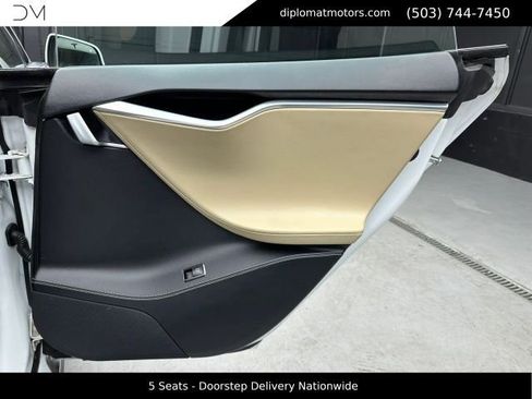 Used 2014 Tesla Model S 85 RWD image 27