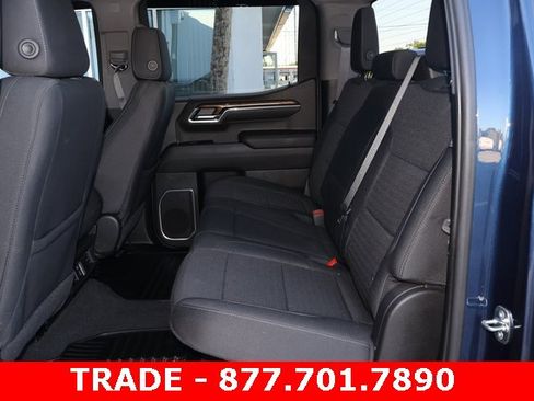 Certified 2022 GMC Sierra 1500 SLE image 13