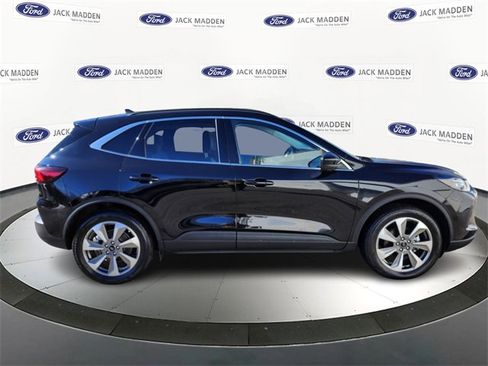 Certified 2025 Ford Escape Platinum w/ Premium Technology Package image 6