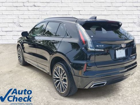 Used 2024 Cadillac XT4 Sport FWD image 2