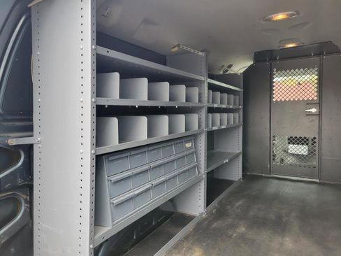 Used 2014 Ford E-350 and Econoline 350 Super Duty w/ Insulation Package image 37