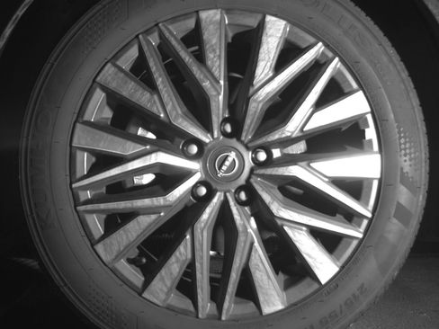 Used 2025 Nissan Altima 2.5 SV FWD image 12