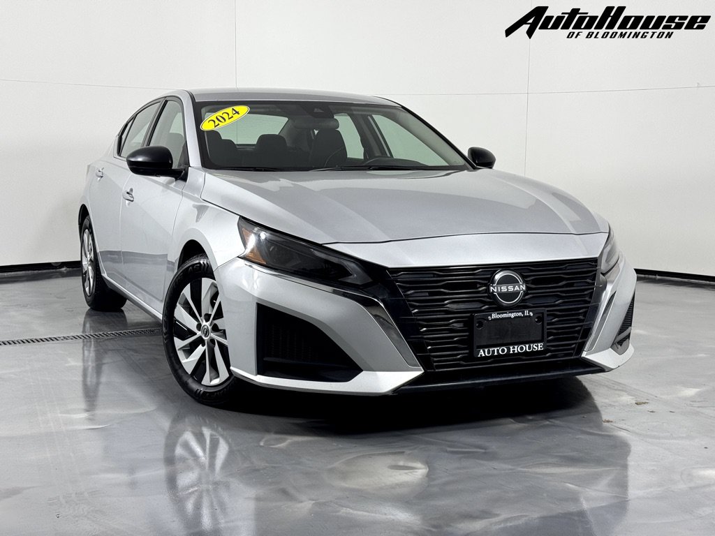 Used 2024 Nissan Altima 2.5 S FWD image 1