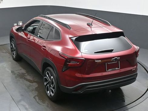 Used 2025 Chevrolet Trax RS FWD image 41