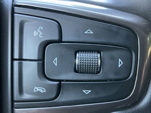 Used 2023 Chevrolet Silverado 1500 High Country w/ Technology Package image 15