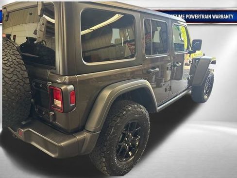 Used 2024 Jeep Wrangler Unlimited AWD/4WD image 4