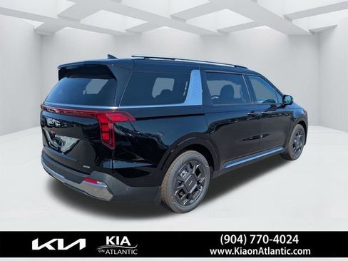 New 2026 Kia Carnival SX FWD image 3