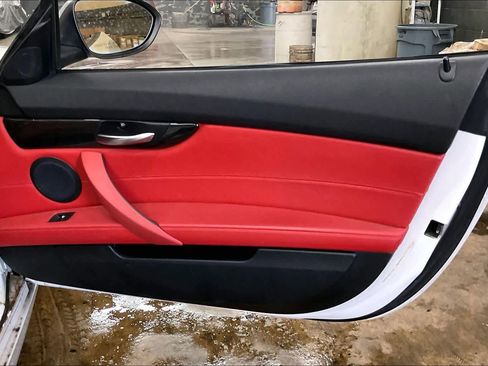 Used 2016 BMW Z4 sDrive35is image 26