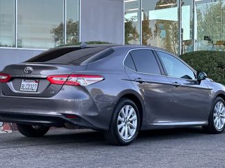 Used 2019 Toyota Camry LE video 2