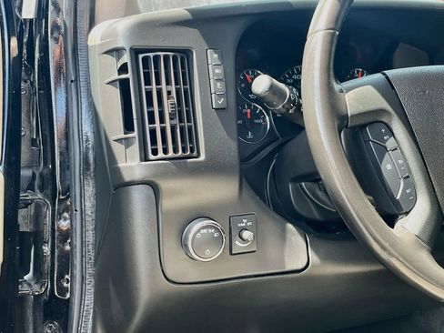 Used 2023 Chevrolet Express 2500 w/ Driver Convenience Package RWD image 10