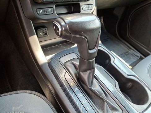 Used 2021 Chevrolet Colorado Z71 AWD/4WD image 15