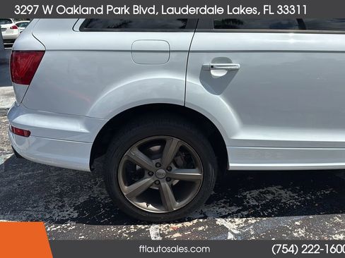 Used 2015 Audi Q7 3.0T S line Prestige w/ S Line Package AWD/4WD image 17