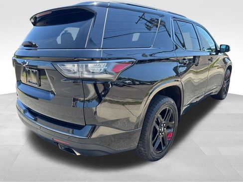 Used 2021 Chevrolet Traverse Premier w/ Redline Edition FWD image 5
