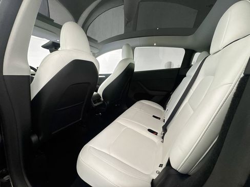 Used 2024 Tesla Model Y Long Range image 22