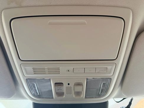 Used 2016 Honda CR-V Touring image 25