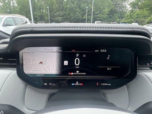 Used 2023 Land Rover Range Rover Sport SE Dynamic image 12