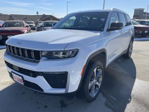 New 2026 Jeep Grand Cherokee L Limited image 1