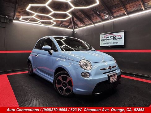 Used 2017 FIAT 500 e image 1