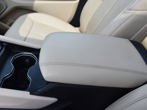 Used 2025 Jeep Grand Cherokee Limited w/ Luxury Tech Group II image 23