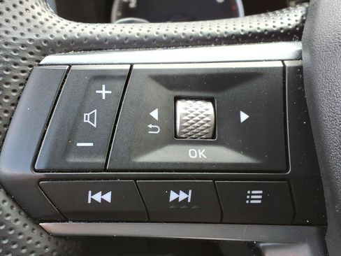 Used 2025 Mitsubishi Outlander SE AWD/4WD image 28