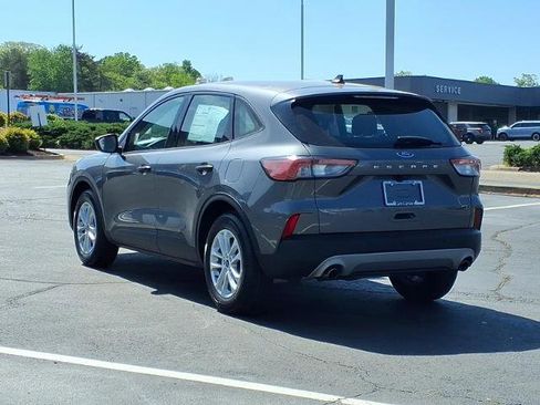 Certified 2022 Ford Escape S image 3