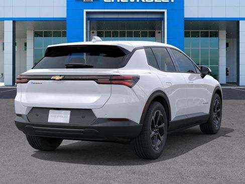 New 2026 Chevrolet Equinox EV LT image 6