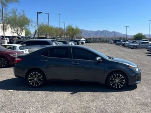 Used 2014 Toyota Corolla S FWD image 4