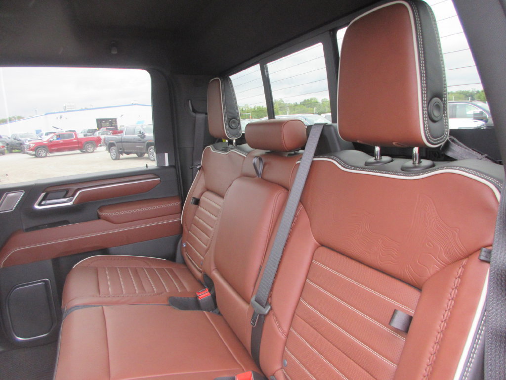 New 2026 GMC Sierra 3500 Denali Ultimate AWD/4WD image 14