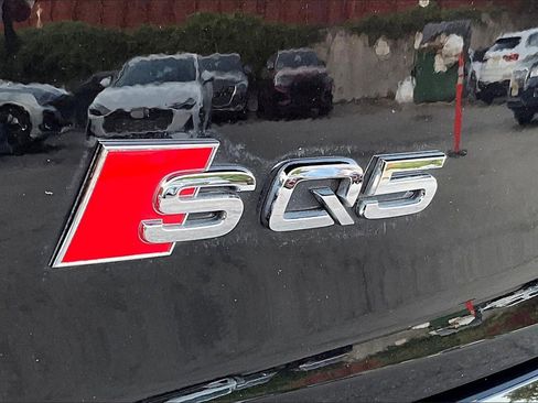 Used 2022 Audi SQ5 Premium Plus image 24