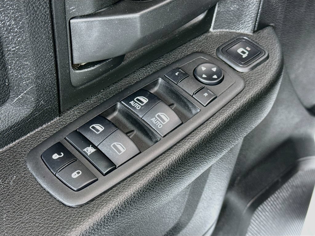 Used 2024 RAM 3500 Tradesman AWD/4WD image 17