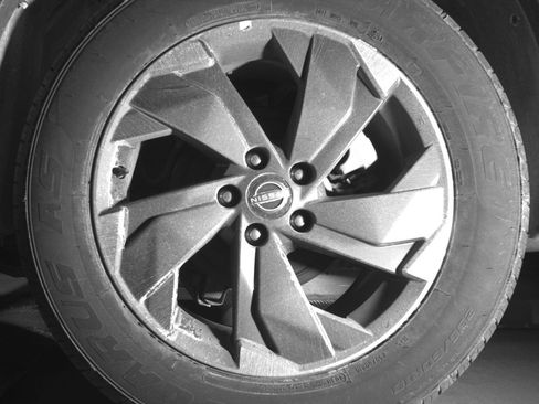 Used 2025 Nissan Rogue SV FWD image 14