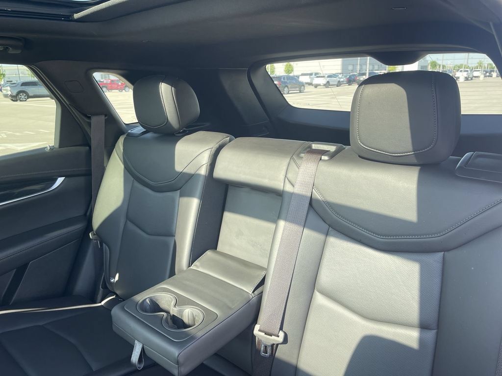 Used 2024 Cadillac XT5 Premium Luxury AWD/4WD image 39