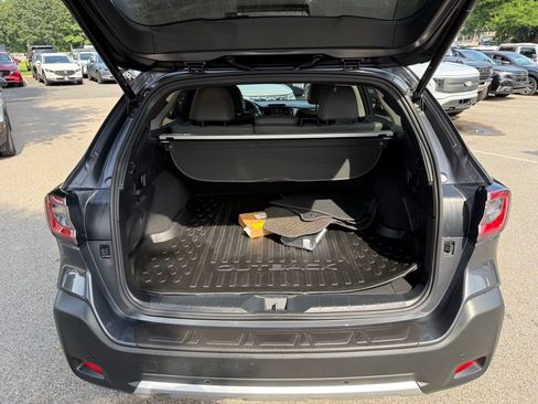 Used 2025 Subaru Outback Limited AWD/4WD image 30